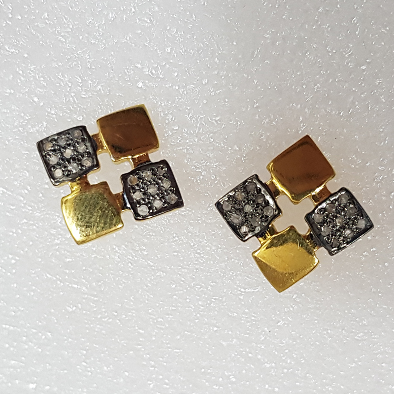 Square Shaped Handmade Designer Pave Diamond Beautiful Stud/Earrings