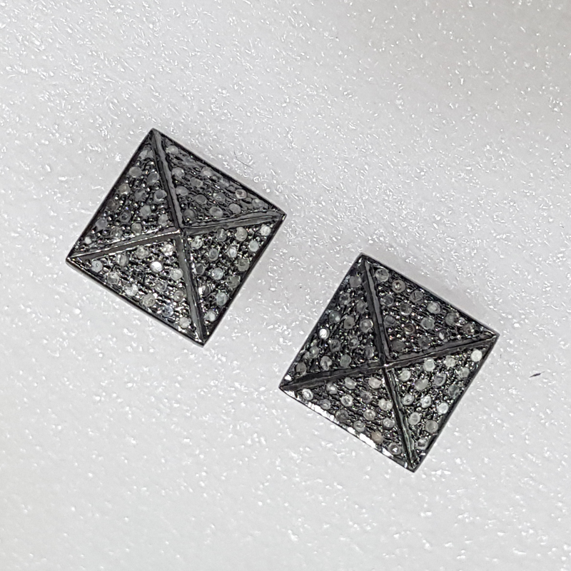 Graceful Pave Diamond Square Stud