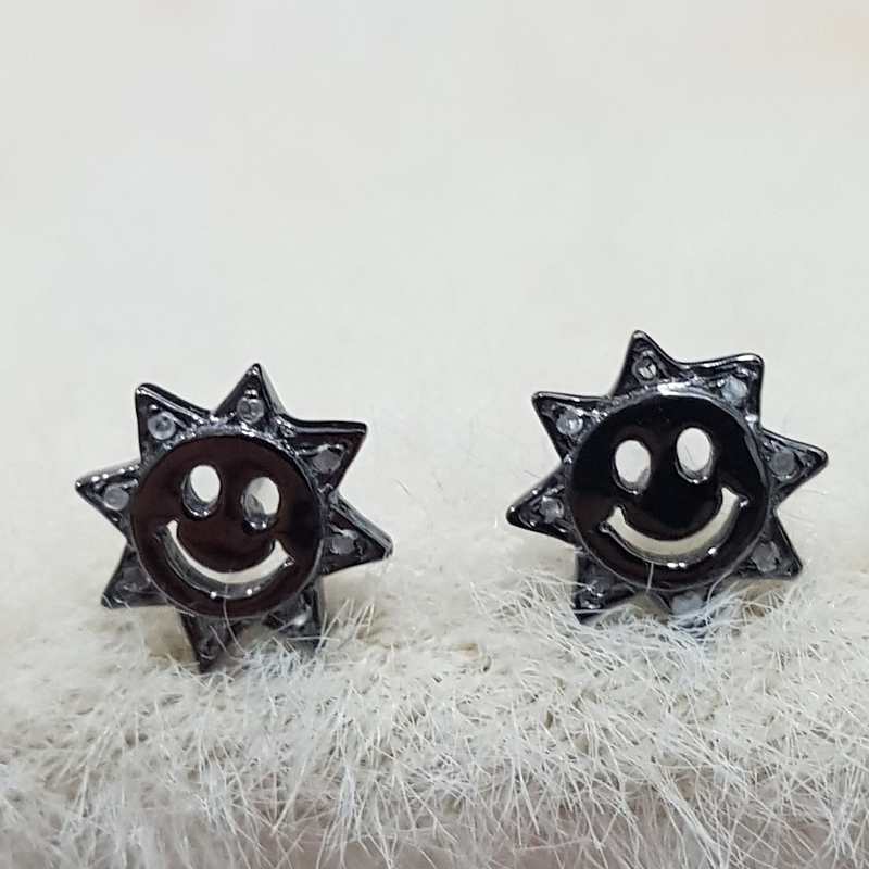 Good Looking Handmade Designer Sunburst Style Smiley Stud With Pave Diamond Layers