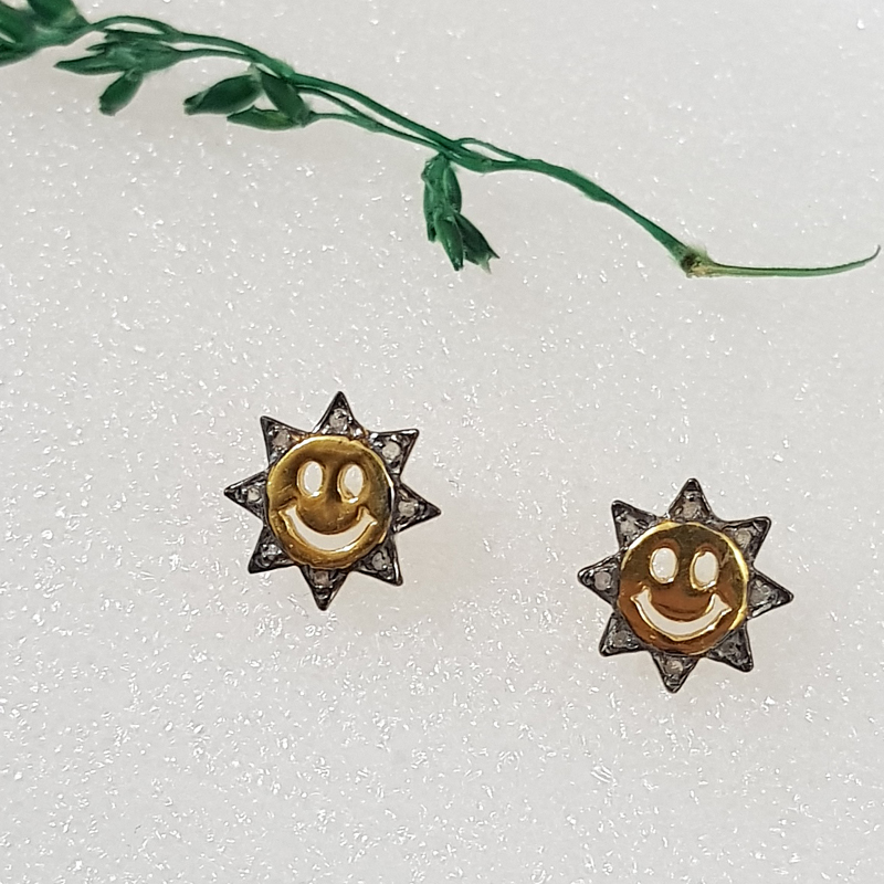 Good Looking Handmade Designer Sunburst Style Smiley Stud With Pave Diamond Layers