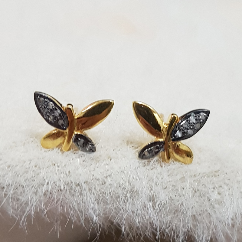 Glorious Butterfly Stud With Pave Diamond layers