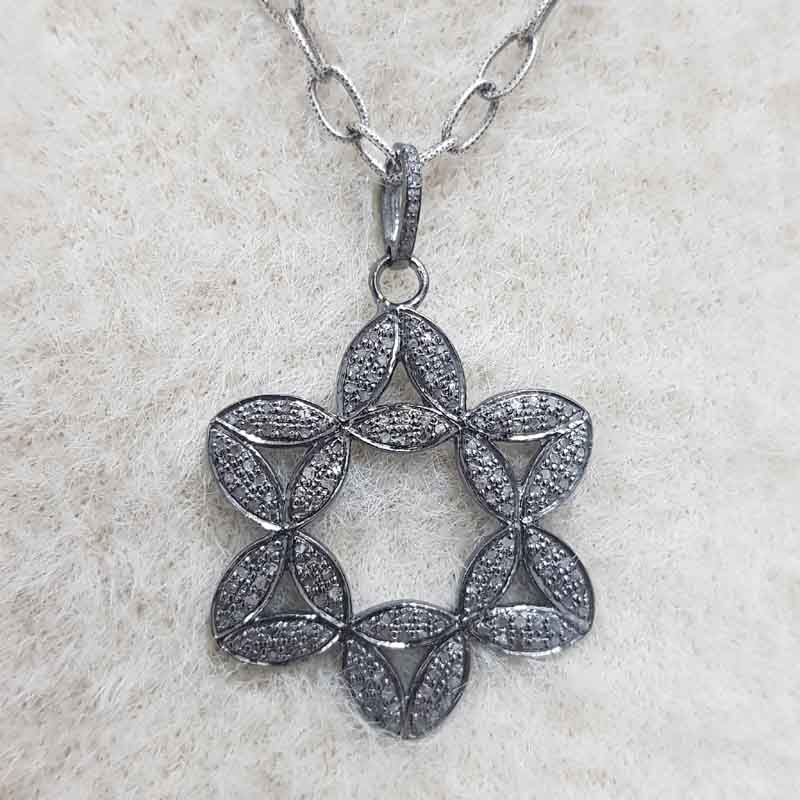 Beautifully Designed Pave Diamond Flower Pendent