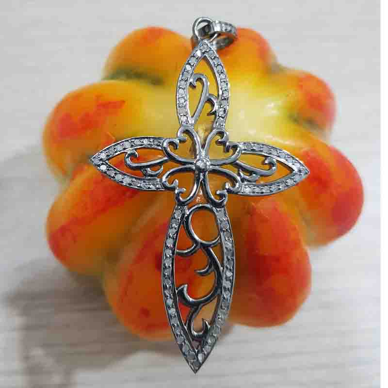 Stunning Cross Pendent