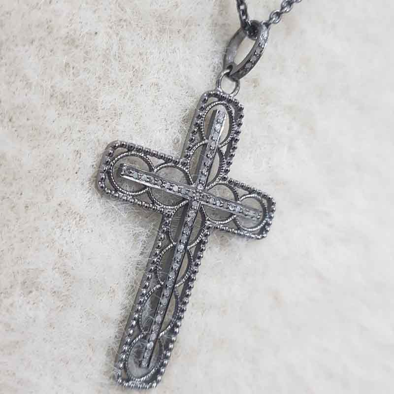 Attractive Pave Diamond Handmade Designer Cross Pendent