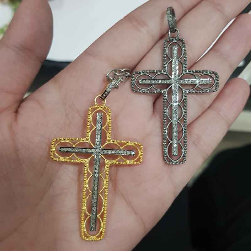 Attractive Pave Diamond Handmade Designer Cross Pendent