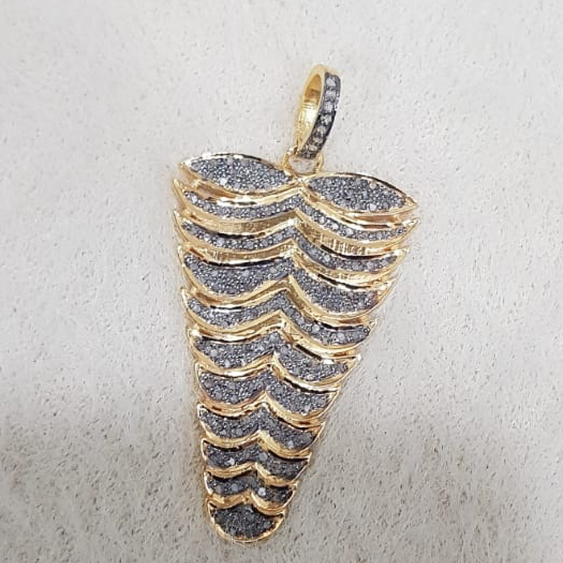 Fancy Attractive Pave Diamond Handmade Designer Leaf Style Pendant