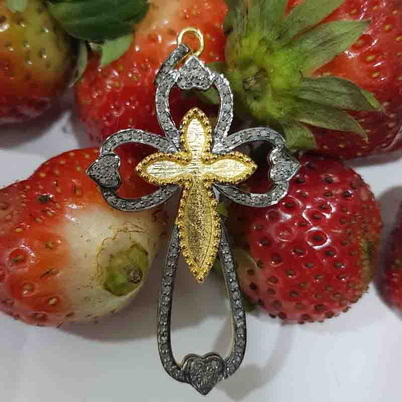 Attractive Pave Diamond Handmade Designer Cross style Pendent