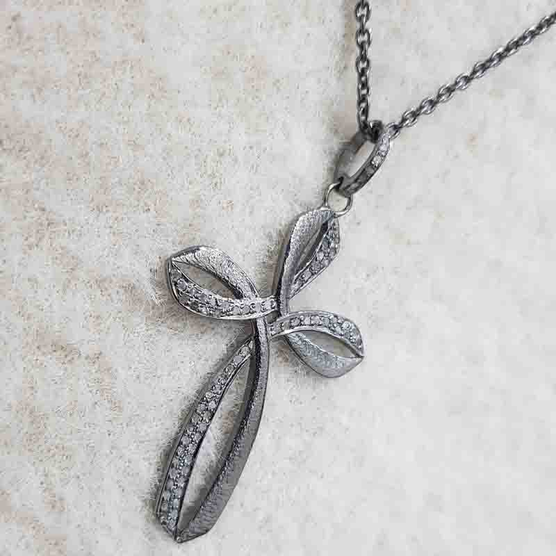 Beautifully Designed Pave Diamond Cross Pendent