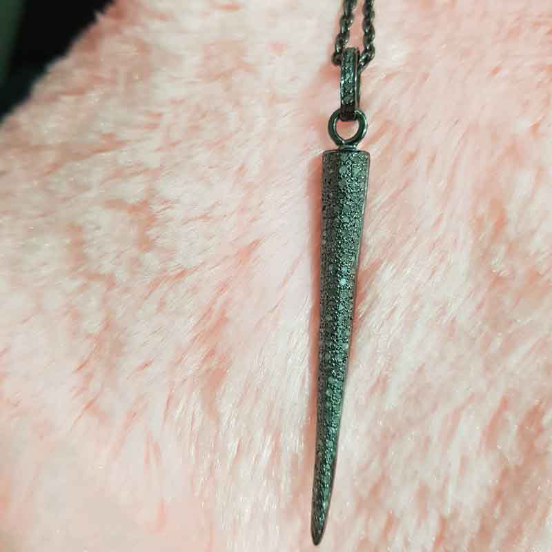 Black Beautiful Spike Pendent