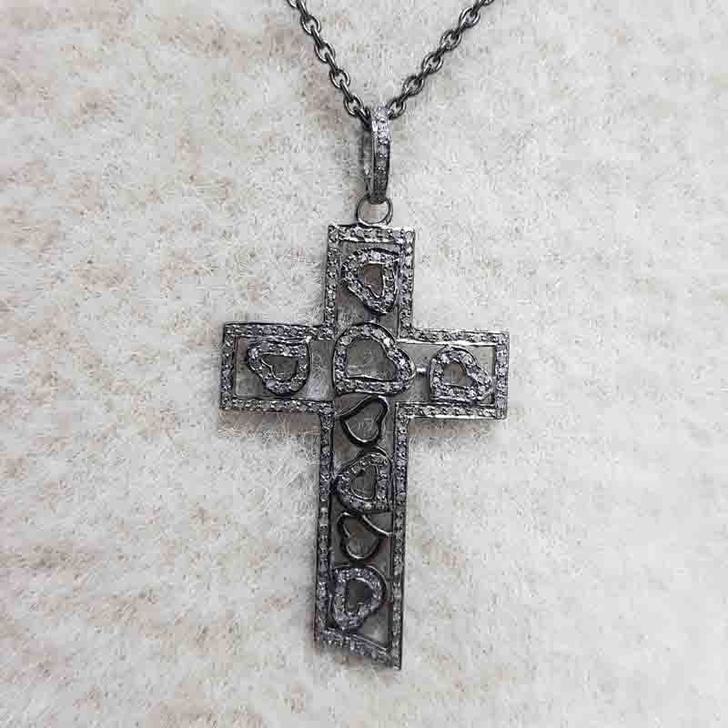 Graceful Looking Cross Pendant With Little Hearts Pave Diamond