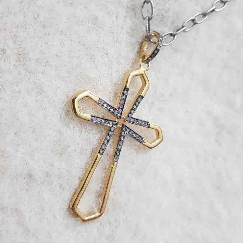 Natural Pave Diamond Gorgeous Cross Pendent