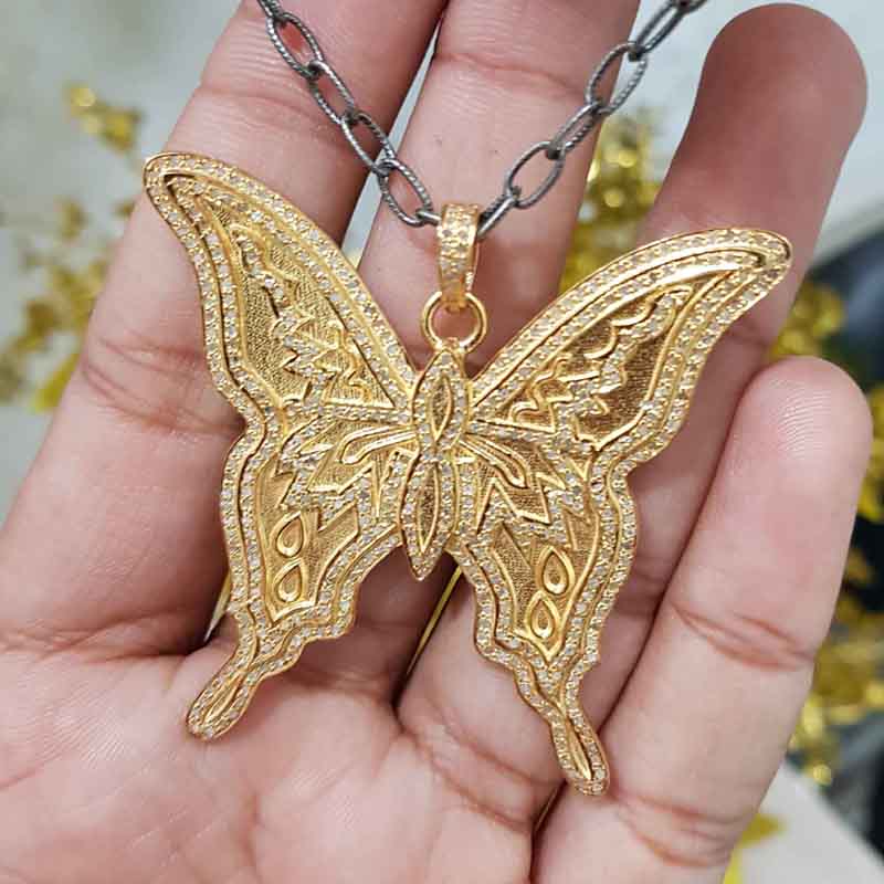 Graceful Looking Butterfly Pendent With Pave Diamond layers