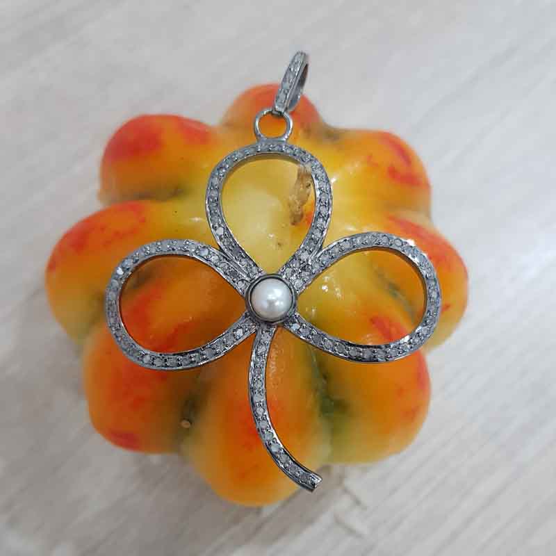 Gorgeous Pave Diamond Flower Design Stylish Pendent