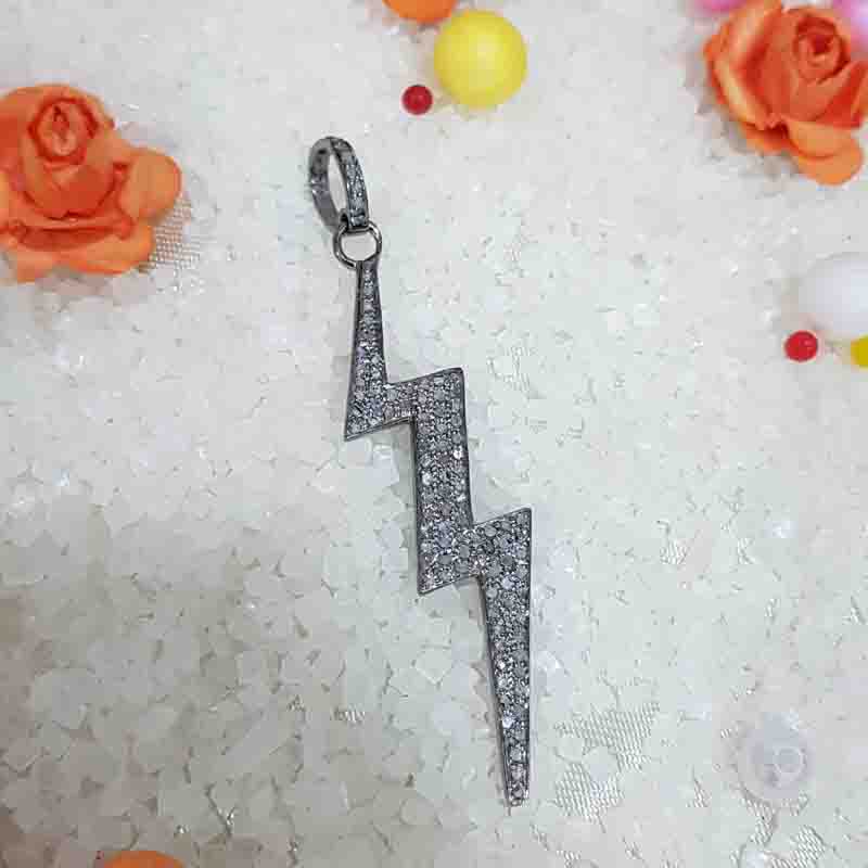 Zigzag Pendent With Pave Diamond Layers