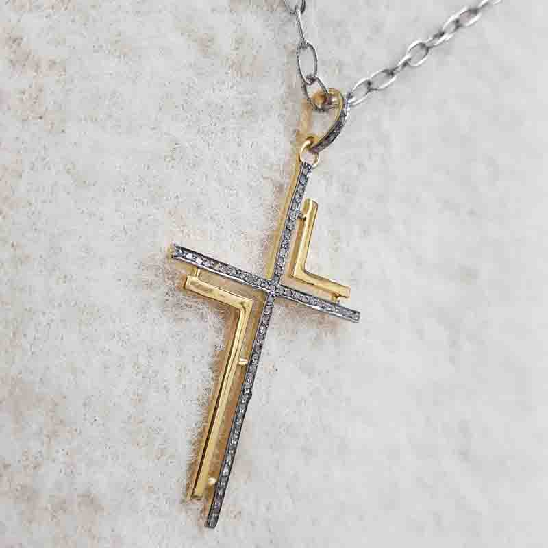 Good Looking Handmade Designer Cross Pendent