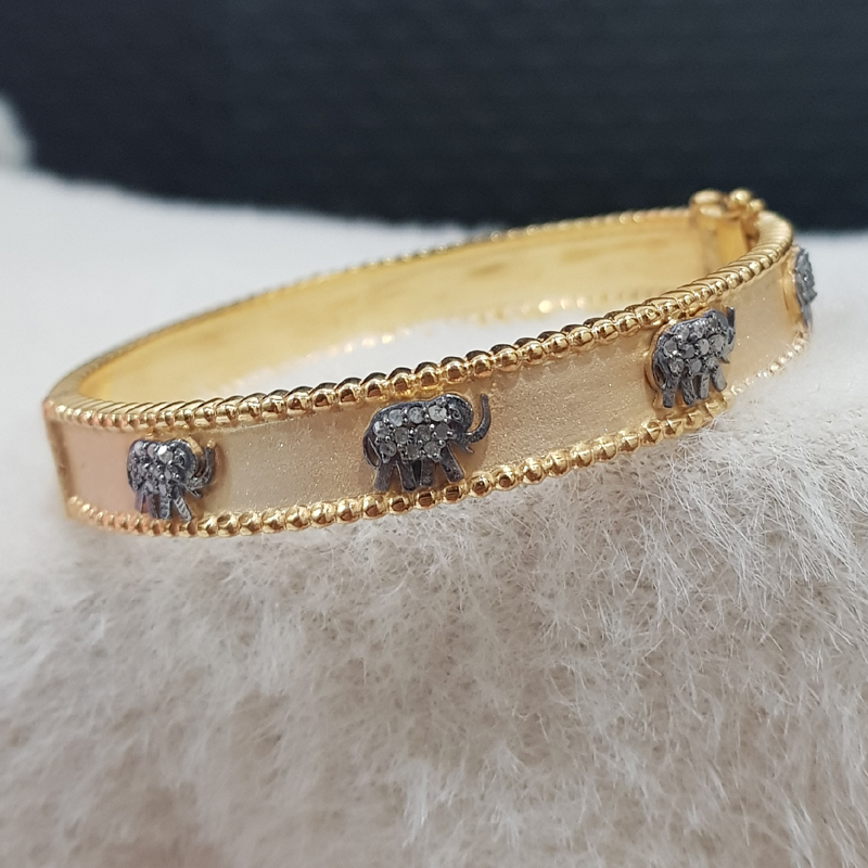 Glorious Pave Diamond Elephant Style Yellow And Black Beautiful Bangle