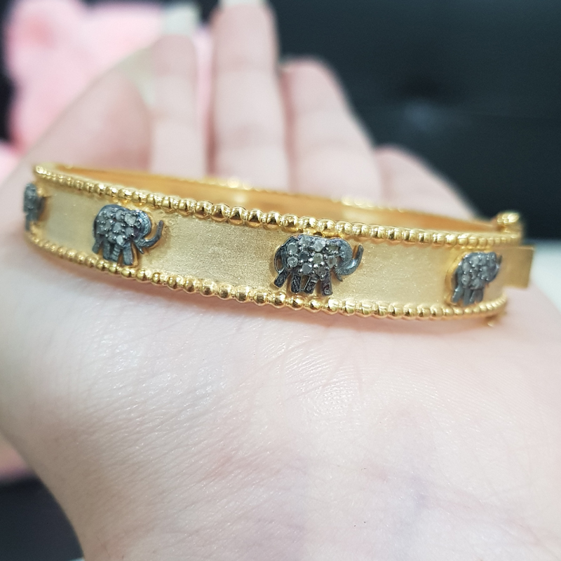 Glorious Pave Diamond Elephant Style Yellow And Black Beautiful Bangle