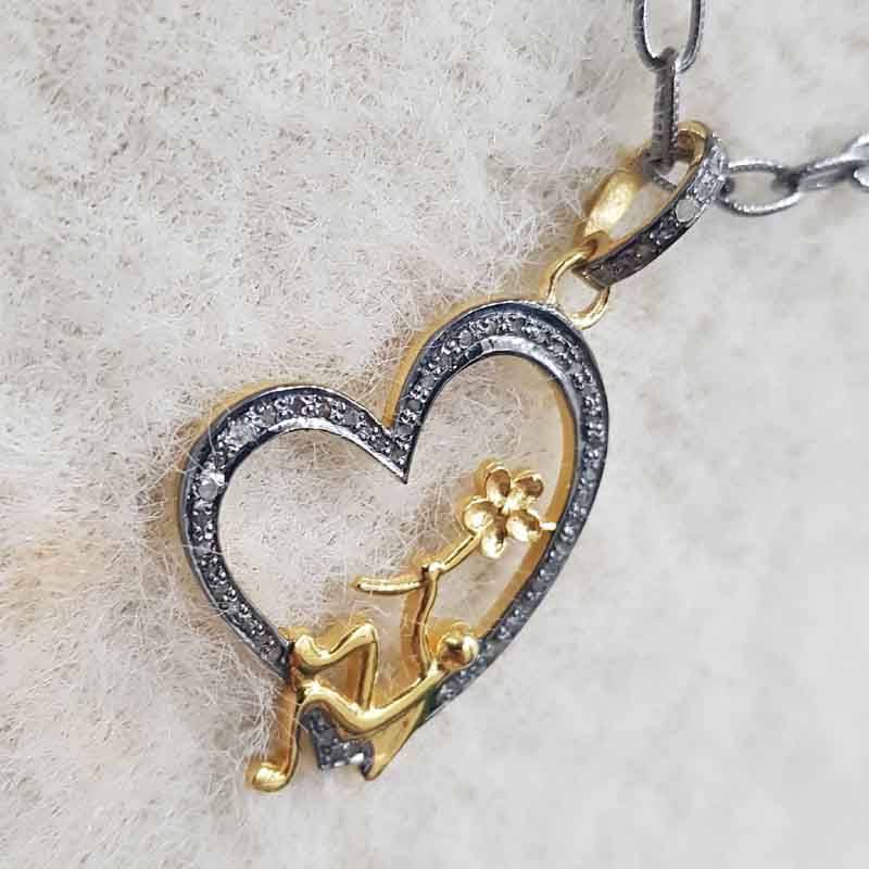 Good Looking Handmade Designer Heart Pendent