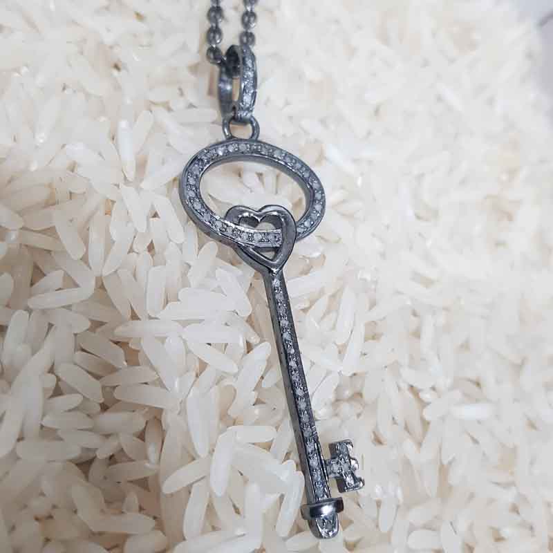 Glorious Key Pendent