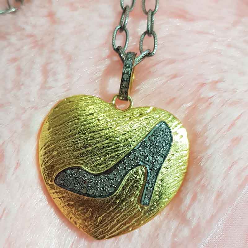 Elegant Sandal in Beautiful Heart Design Sterling Silver Pendent