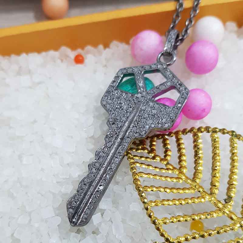 Beautifully 925 Sterling Pave Diamond Silver Key Pendant