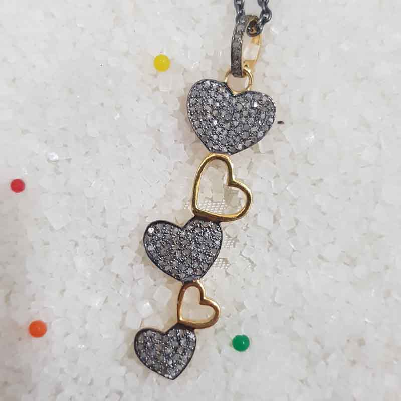 Good Looking Handmade Designer Heart Style Pendent