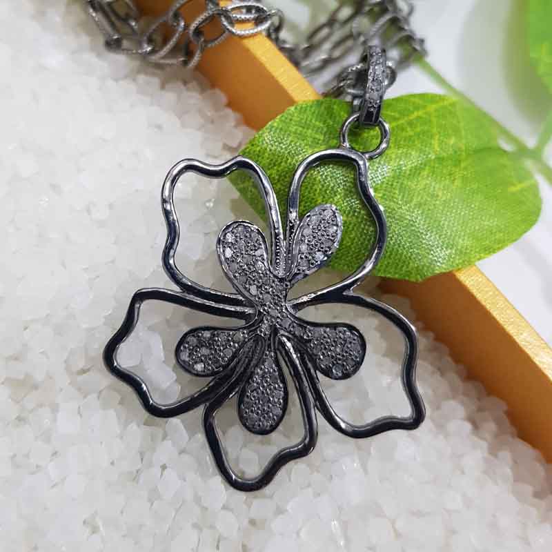 Natural Pave Diamond Gorgeous Flower Pendent