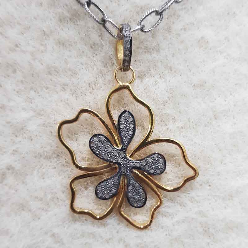 Natural Pave Diamond Gorgeous Flower Pendent