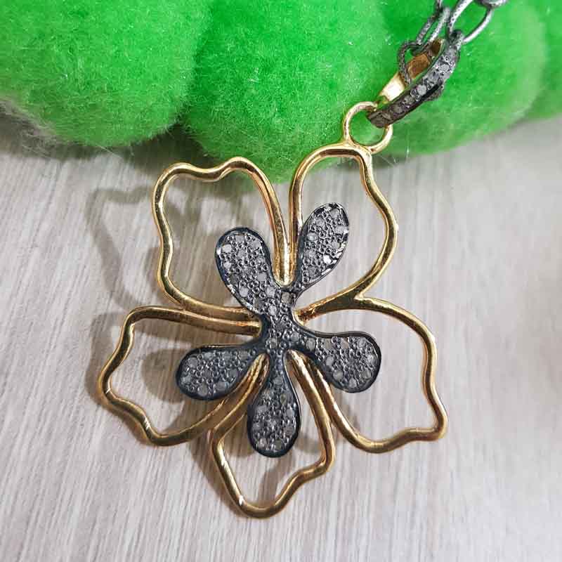 Natural Pave Diamond Gorgeous Flower Pendent