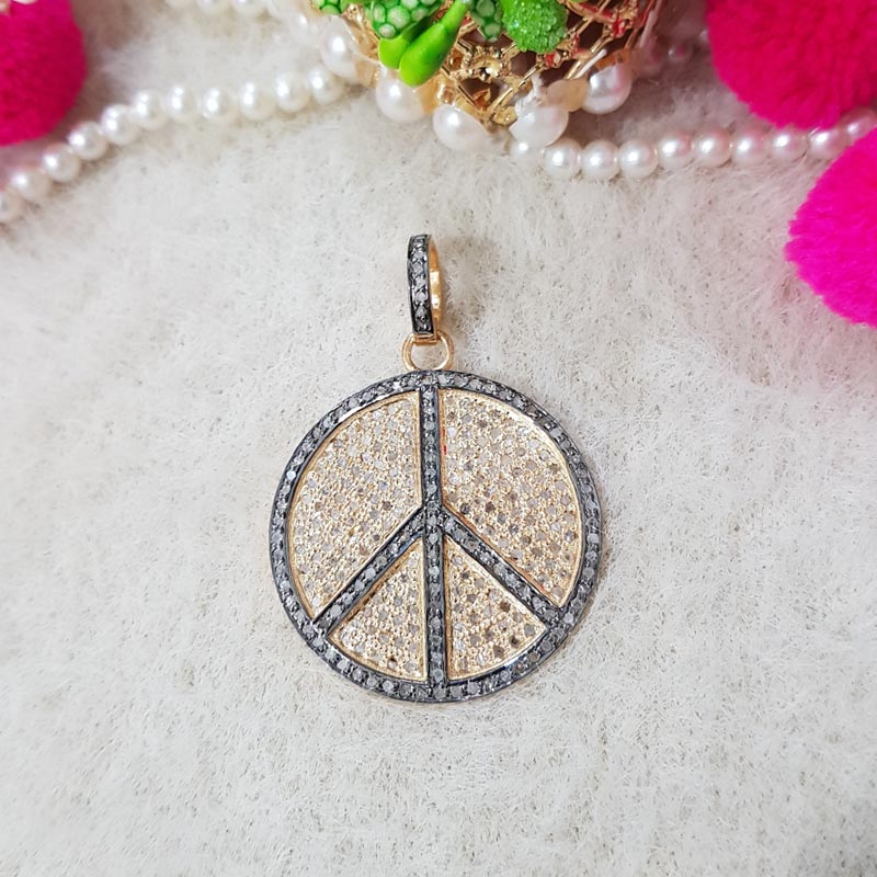 New Style 925 Sterling Silver Pave Diamond Handmade Designer Peace Pendent