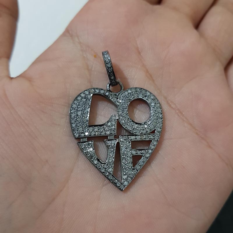 Attractive Designer Handmade Beautiful Heart Pendent With Pave Diamond