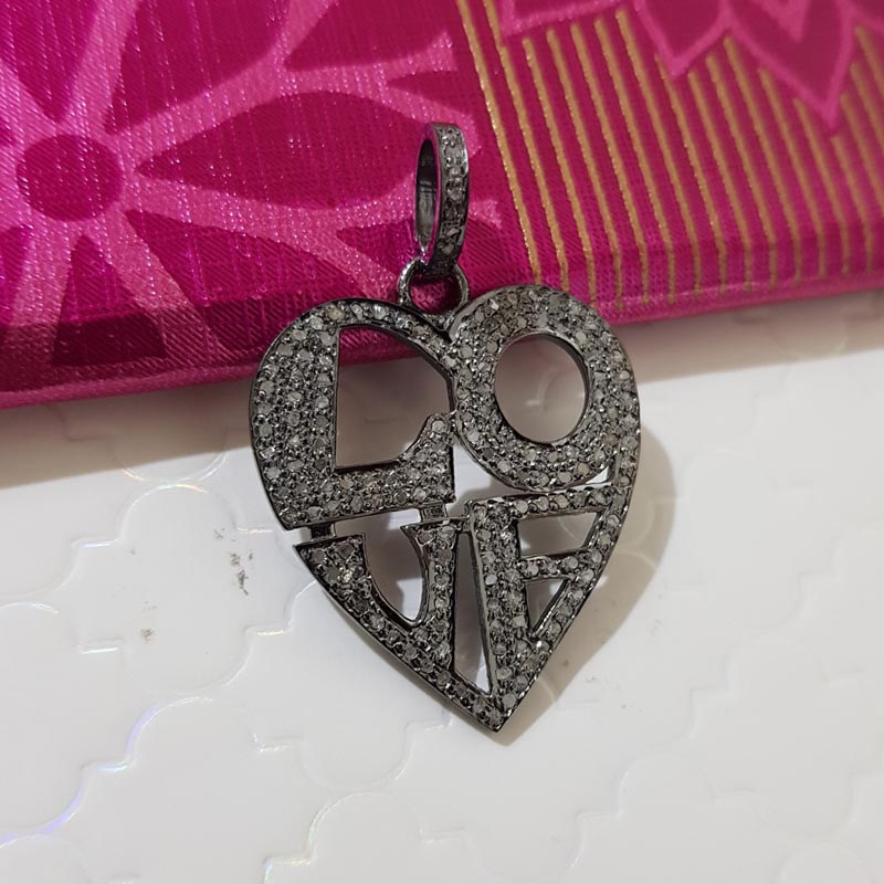 Attractive Designer Handmade Beautiful Heart Pendent With Pave Diamond