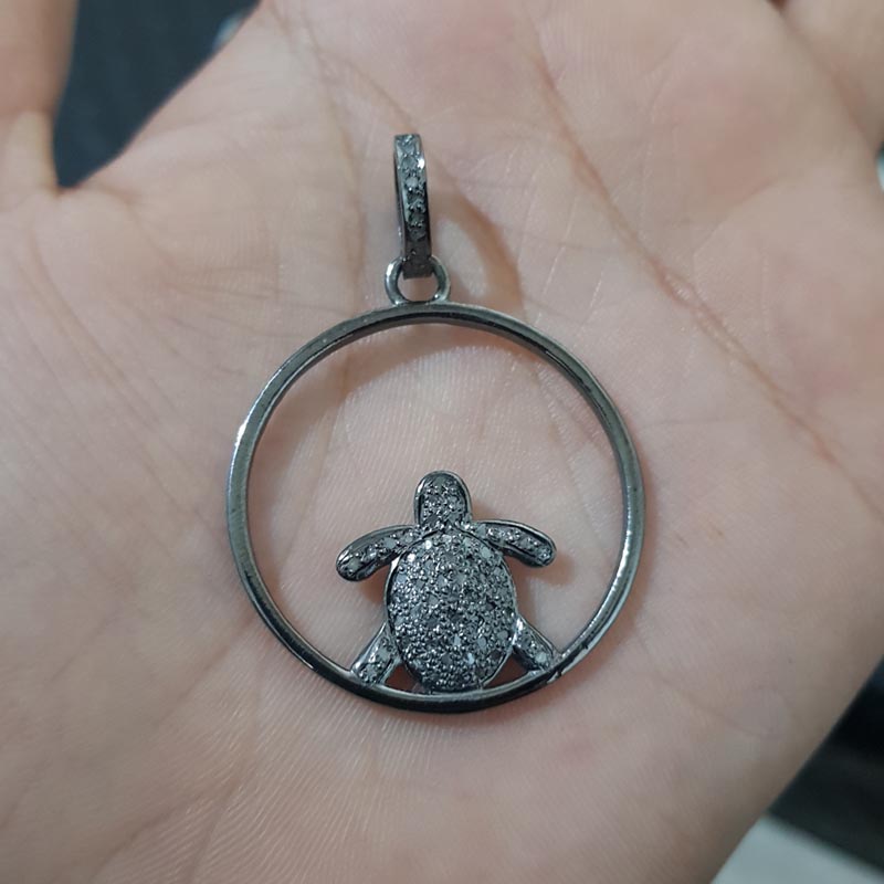 Good Looking Handmade Designer Tortoise Pendent With Pave Diamond