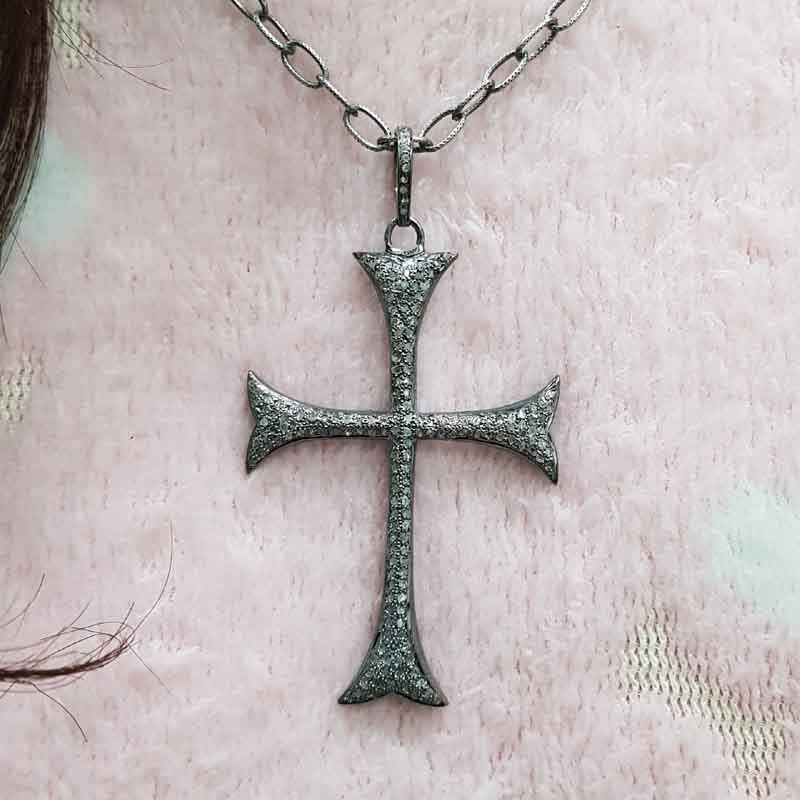 Stylish Fully Pave Diamond Sterling Silver Cross pendent