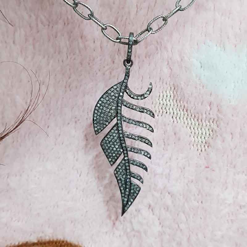 Fancy Designer Handmade Style Leaf Pendent