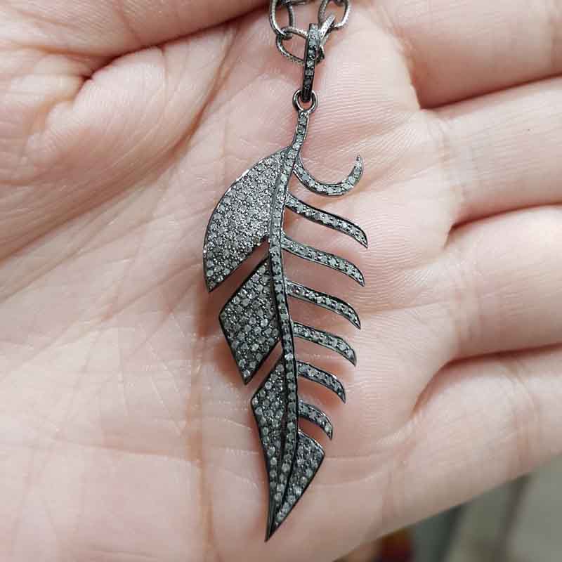 Fancy Designer Handmade Style Leaf Pendent