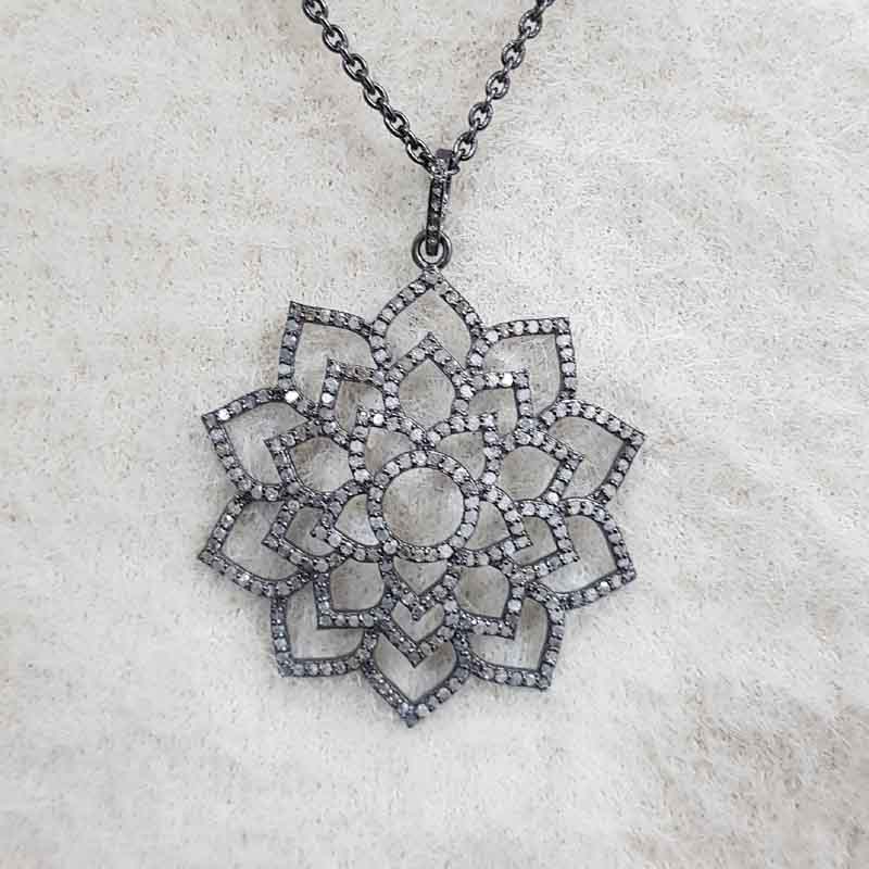 Black Beautiful Flower Style Pave Diamond Pendent