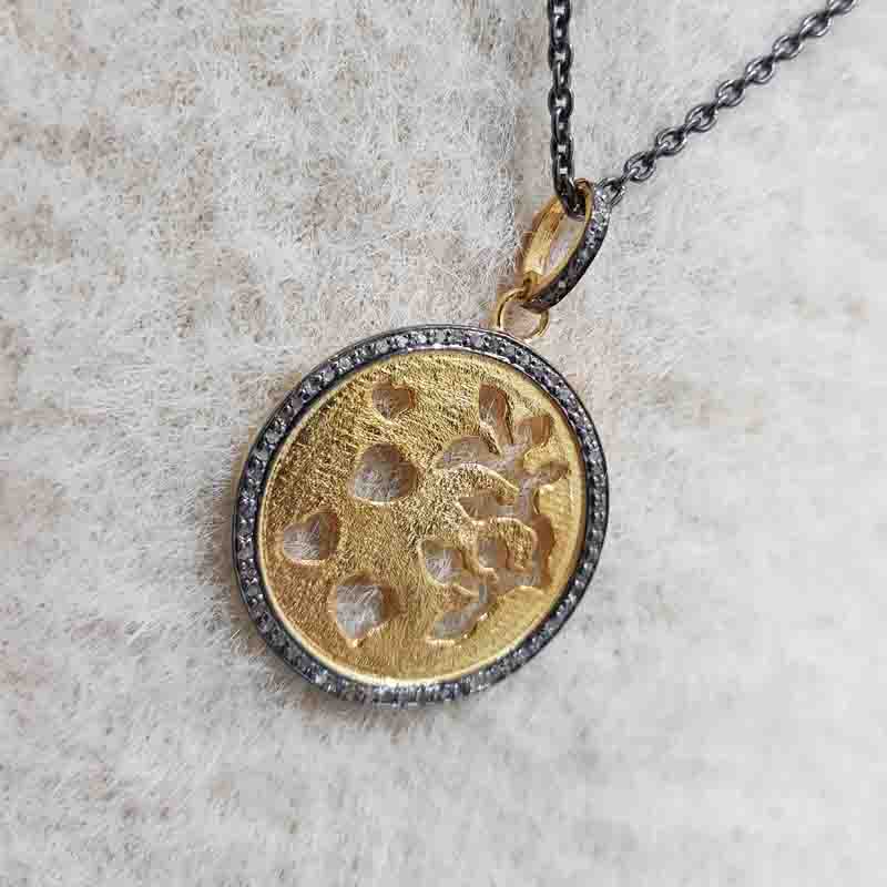 Elegant Pave Diamond Round Disk Pendent