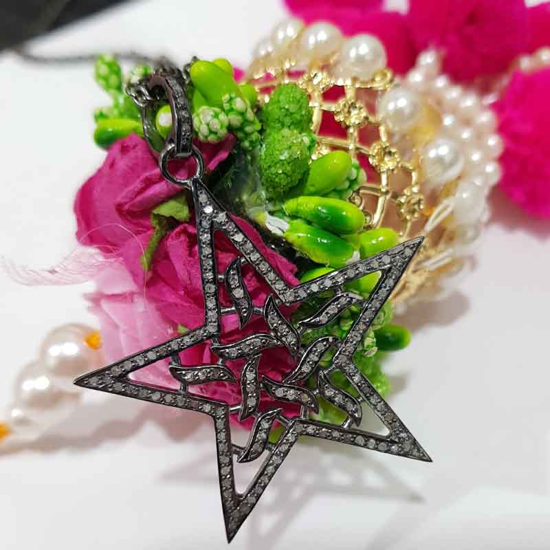 Beautifully Designed Star Pendent With Pave Diamond Layers