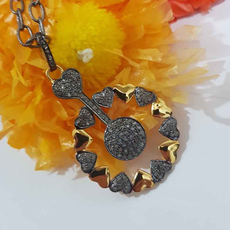 Round Heart Design Pave Diamond Lovely Pendent