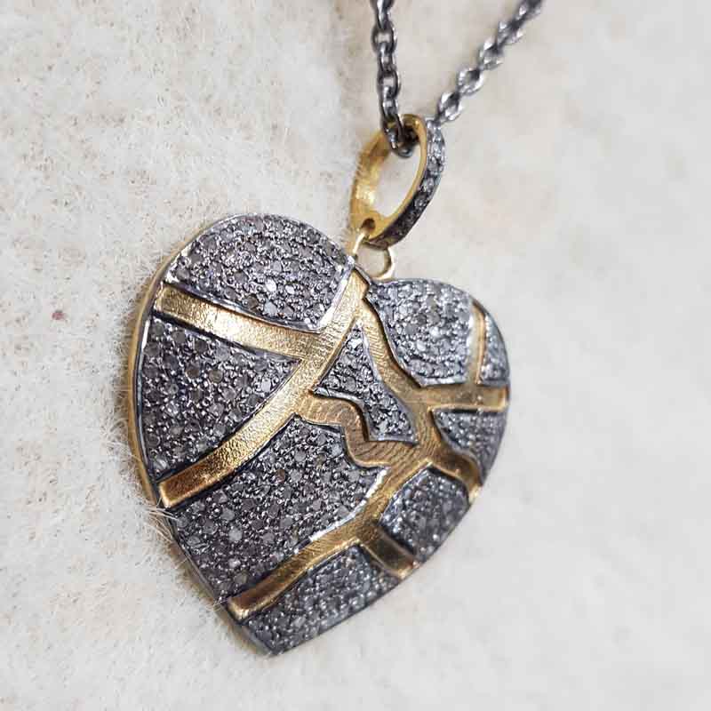 Charming Heart Shape Design Natural Pave Diamond Silver Pendent