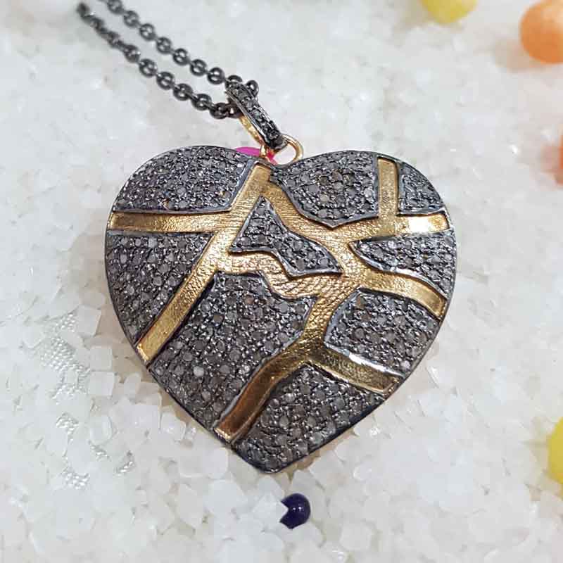 Charming Heart Shape Design Natural Pave Diamond Silver Pendent