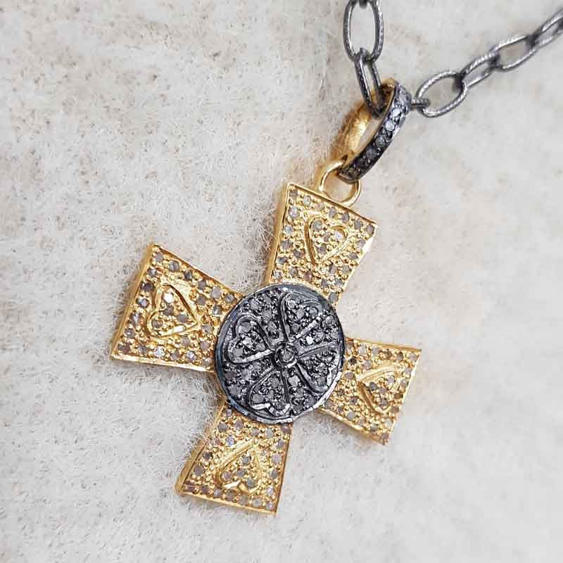 Lovely Cross Design Sterling Silver Yellow And Black Pendent