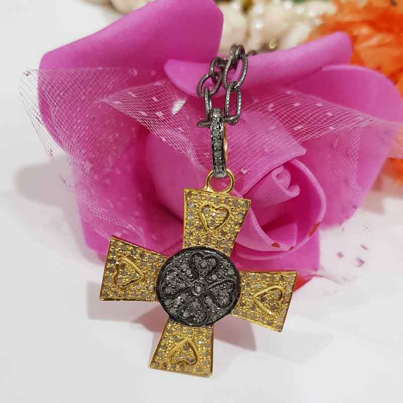 Lovely Cross Design Sterling Silver Yellow And Black Pendent