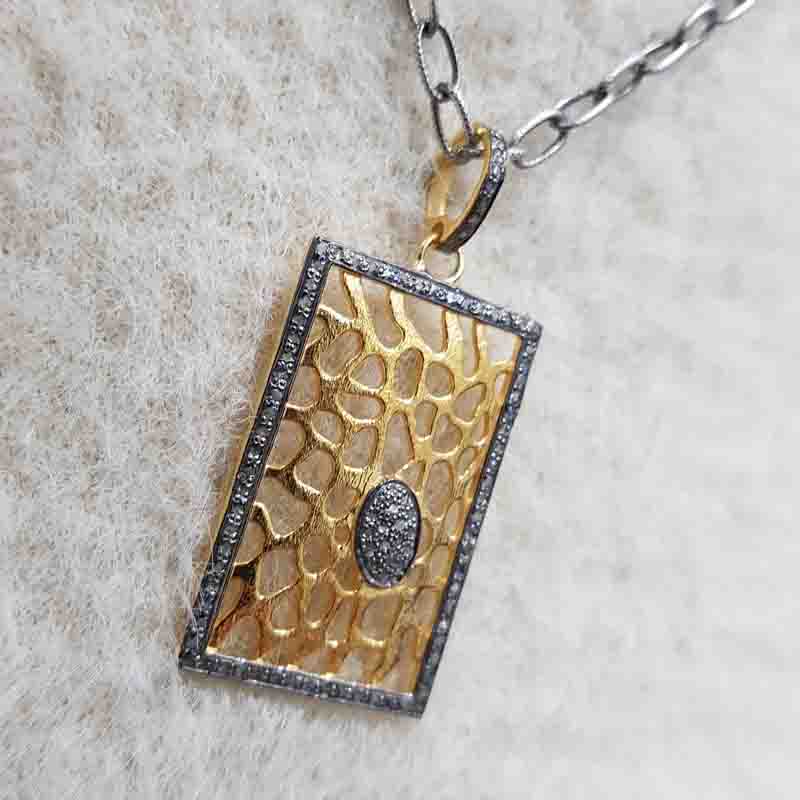 Yellow And Black Rhodium Plated Beautifully Designed Tag Pendent