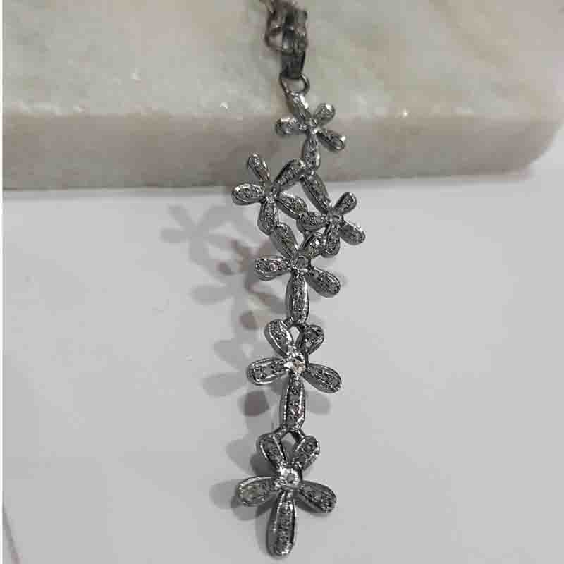 Handmade Designer Precious Flower Style Pendent