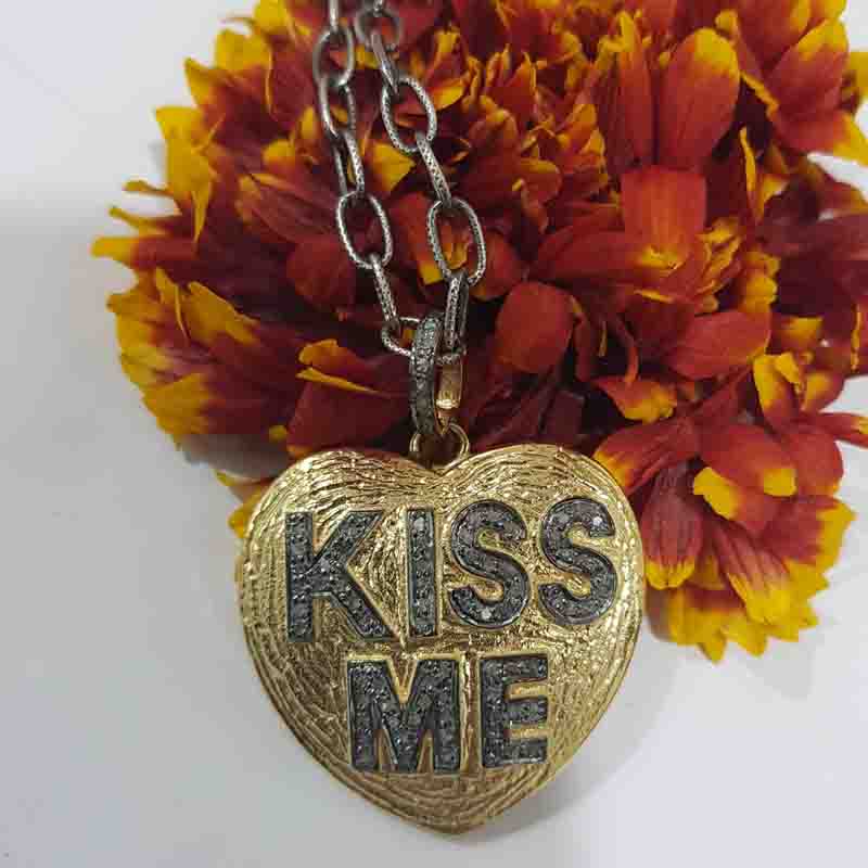 Lovely Heart Designer Kiss Me Pendent With Pave Diamond Layers