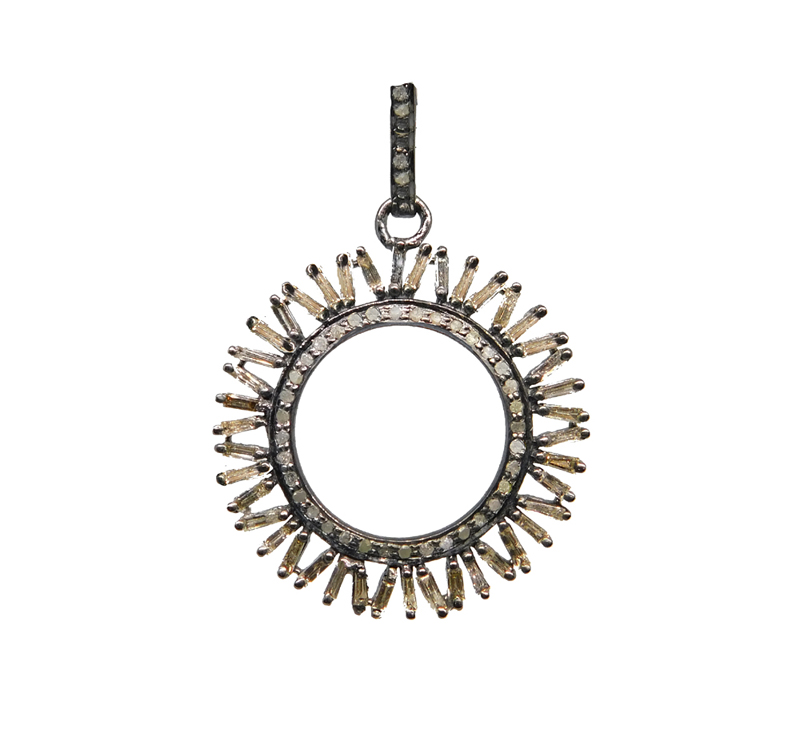 Round Designer Fancy Style Pendent With Pave Diamond