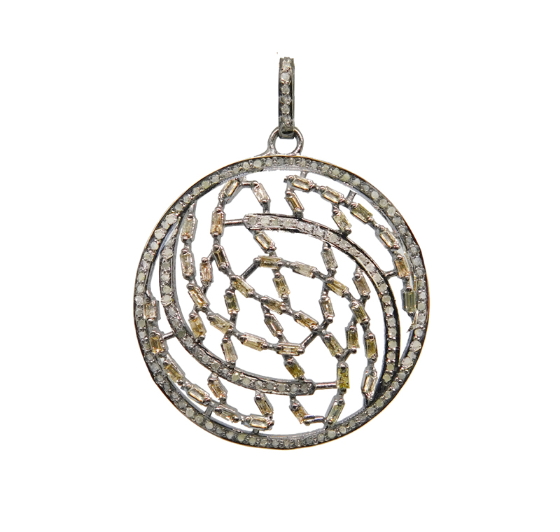 Round Designer Fancy Style Pendent With Pave Diamond